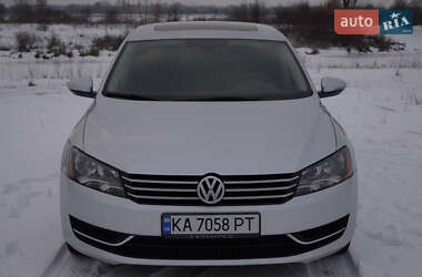 Седан Volkswagen Passat 2012 в Киеве