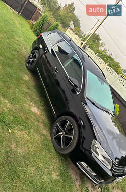 Універсал Volkswagen Passat 2012 в Львові