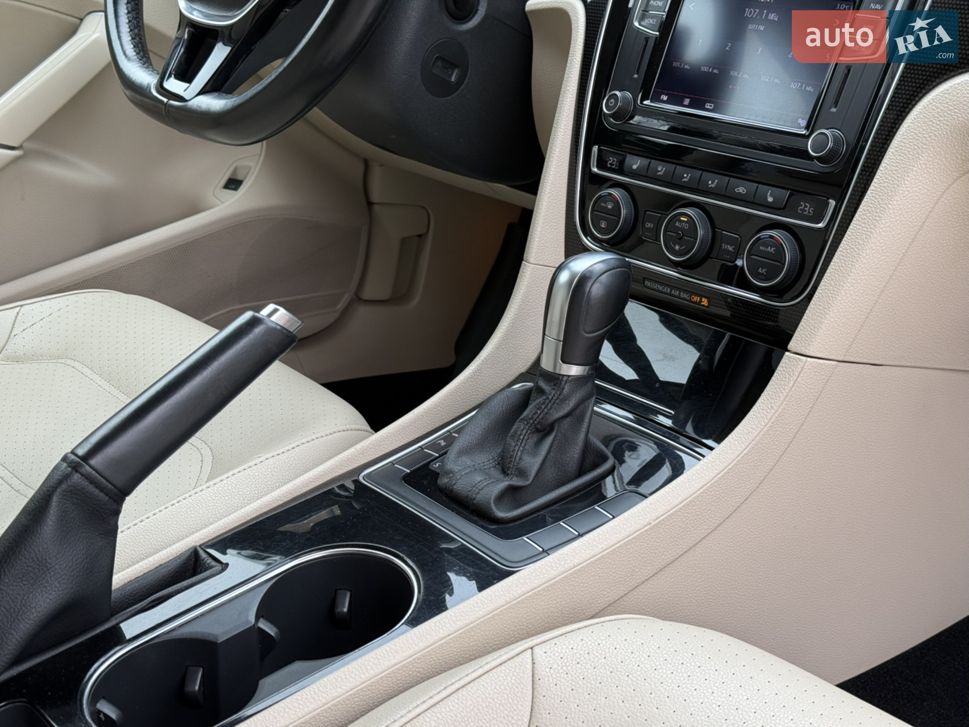 2019 Volkswagen Passat - мініатюра 43