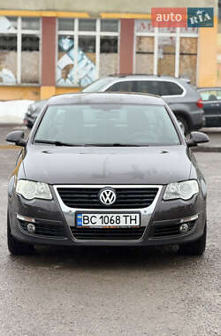 Седан Volkswagen Passat 2007 в Львове