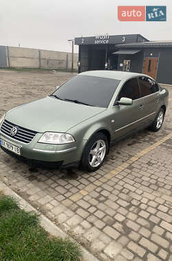 Седан Volkswagen Passat 2001 в Теофиполе