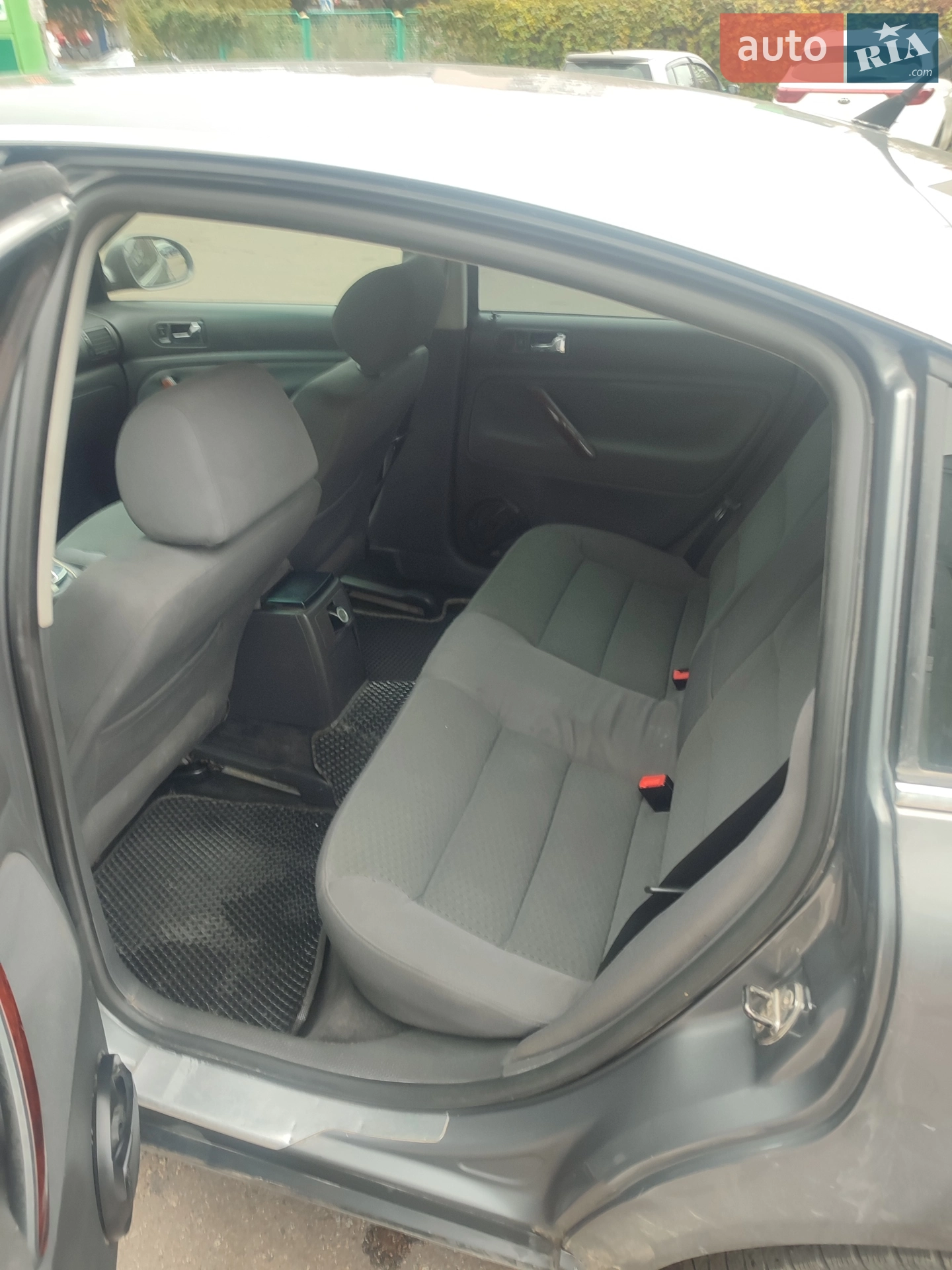 Volkswagen Passat 2005 VIN WVWZZZ3BZ5P057901 фото оголошення 3 з 10