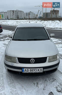 Седан Volkswagen Passat 1998 в Виннице
