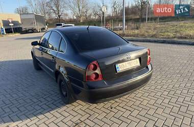 Седан Volkswagen Passat 2003 в Мукачевому