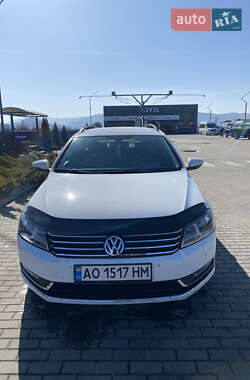 Универсал Volkswagen Passat 2013 в Хусте