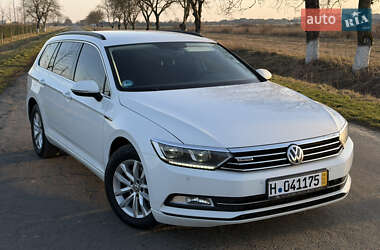 Універсал Volkswagen Passat 2016 в Мукачевому