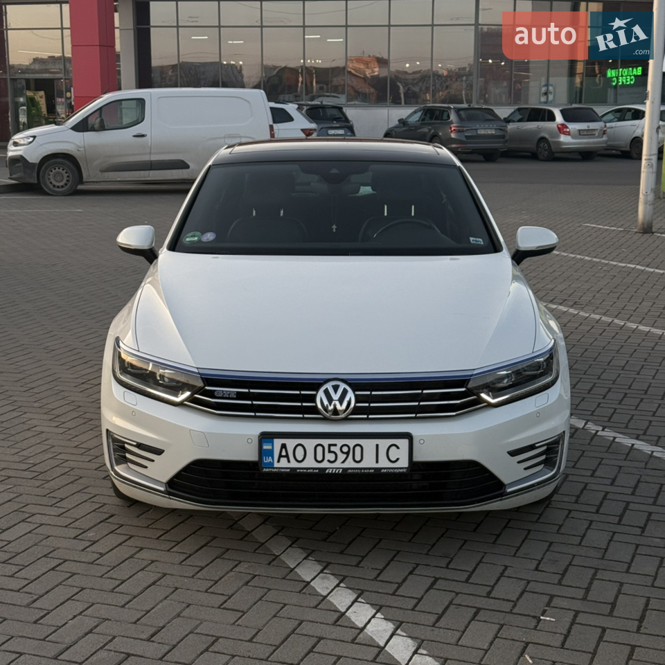 2017 Volkswagen Passat - мініатюра 18