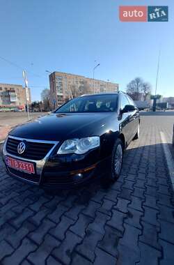 Универсал Volkswagen Passat 2006 в Березане
