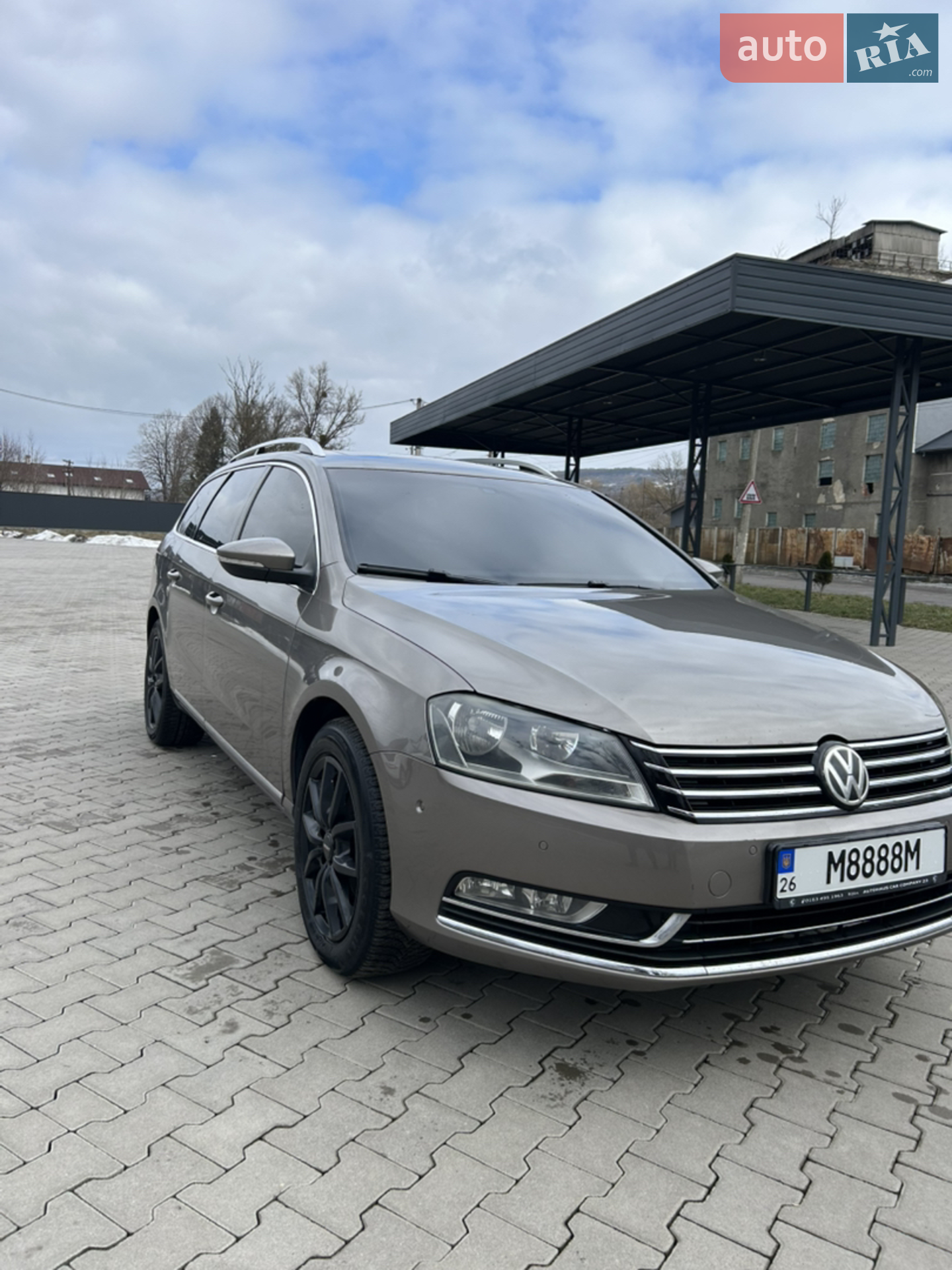 2010 Volkswagen Passat - мініатюра 3