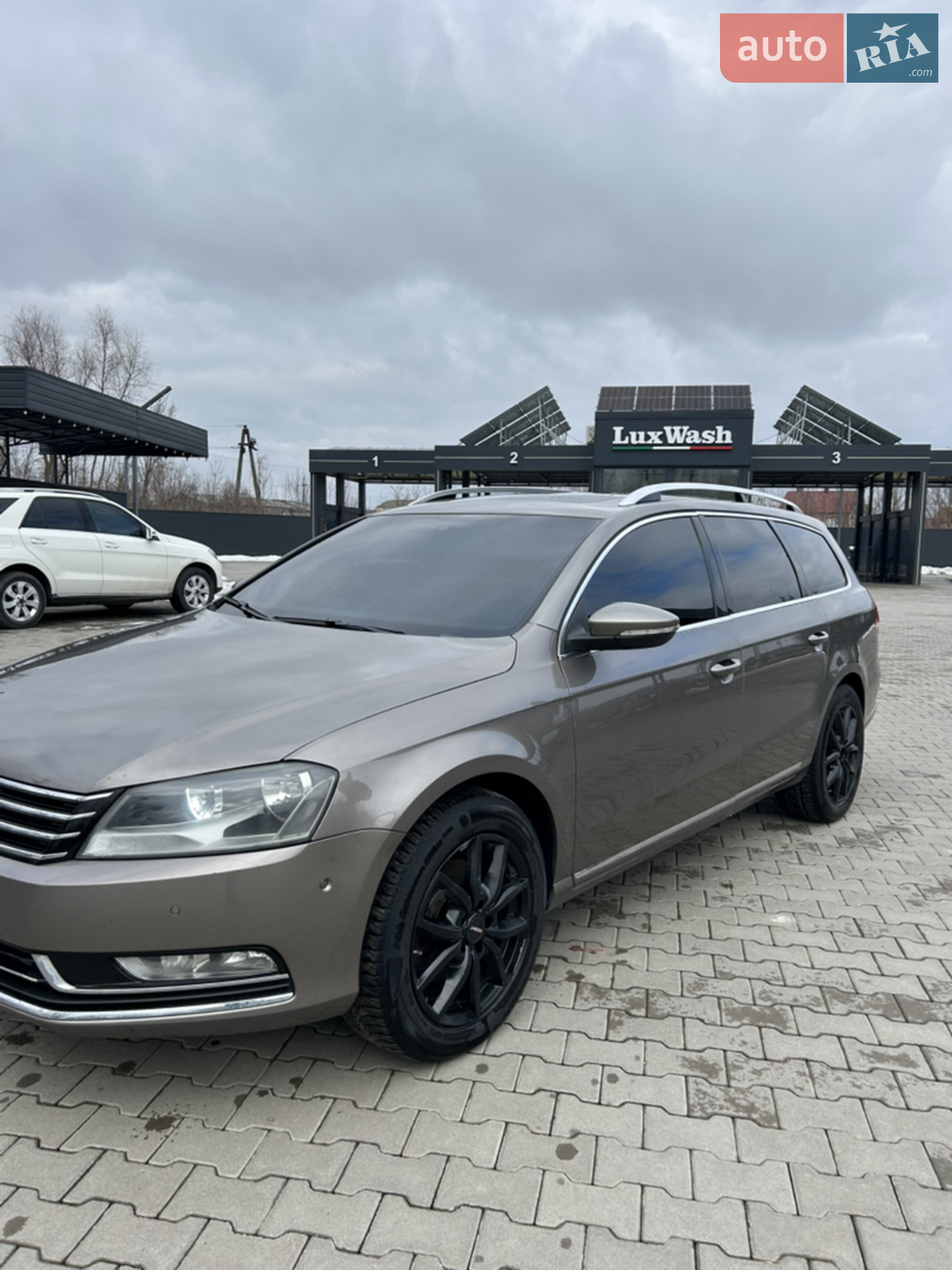 2010 Volkswagen Passat - мініатюра 9