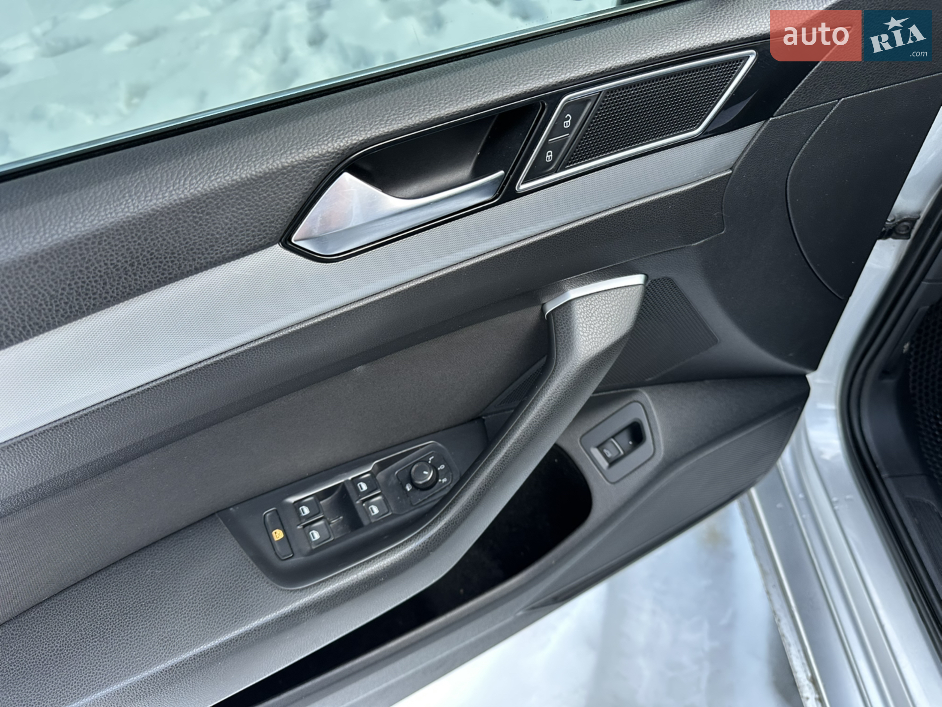 2015 Volkswagen Passat - мініатюра 9