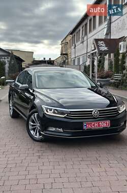Седан Volkswagen Passat 2017 в Моршине