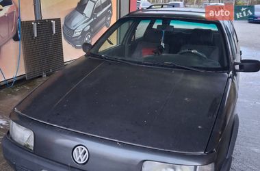 Универсал Volkswagen Passat 1990 в Ужгороде