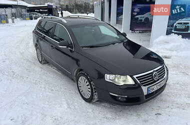 Седан Volkswagen Passat 2009 в Рівному