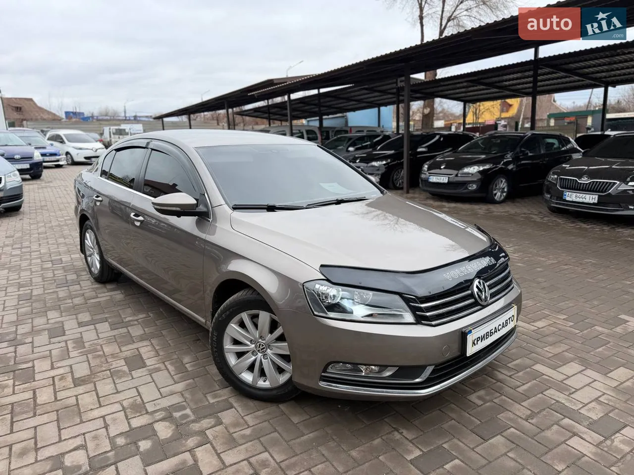 2010 Volkswagen Passat - мініатюра 12