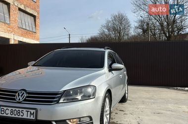 Универсал Volkswagen Passat 2012 в Львове