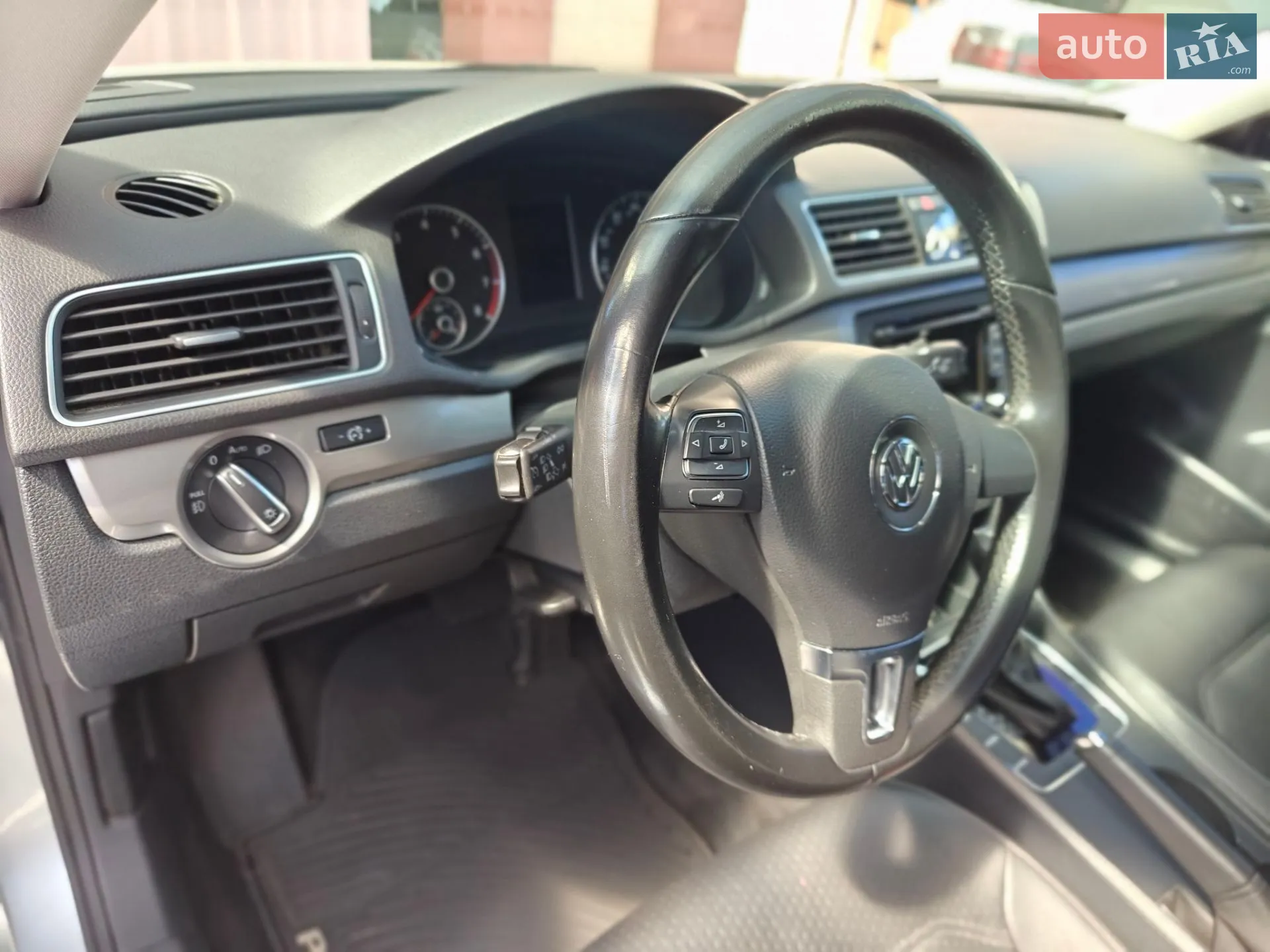 2015 Volkswagen Passat - мініатюра 9