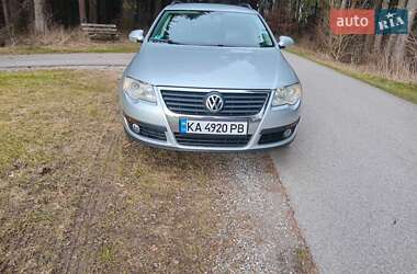 Универсал Volkswagen Passat 2008 в Вышгороде