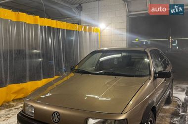 Седан Volkswagen Passat 1990 в Борисполе