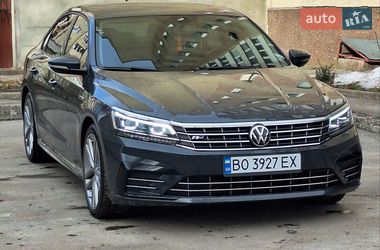 Седан Volkswagen Passat 2018 в Тернополі