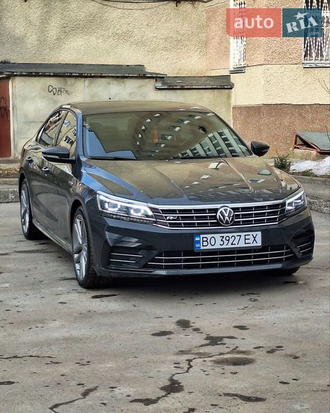 Седан Volkswagen Passat 2018 в Тернополе