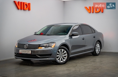 Седан Volkswagen Passat 2014 в Киеве