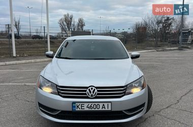 Седан Volkswagen Passat 2014 в Дніпрі