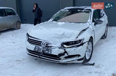Универсал Volkswagen Passat 2016 в Ровно