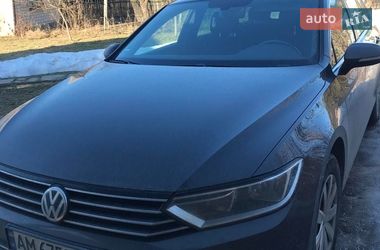 Універсал Volkswagen Passat 2017 в Житомирі