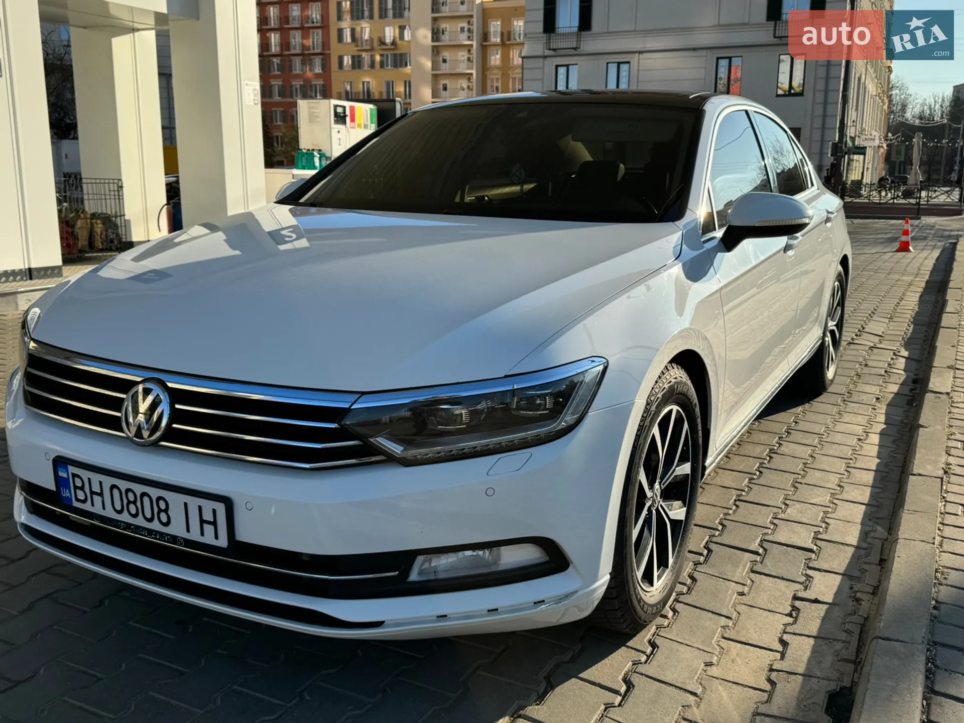 2017 Volkswagen Passat - мініатюра 15