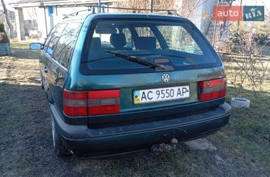 Универсал Volkswagen Passat 1996 в Ратным