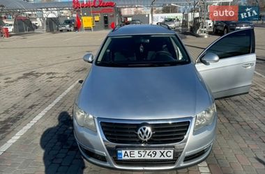 Універсал Volkswagen Passat 2006 в Дніпрі
