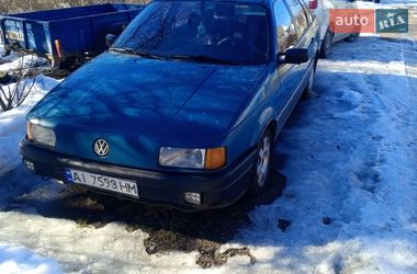 Седан Volkswagen Passat 1991 в Сквире