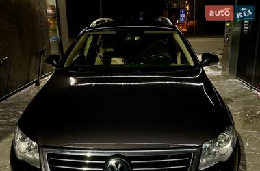 Універсал Volkswagen Passat 2007 в Ужгороді