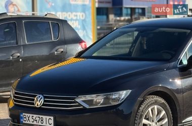 Универсал Volkswagen Passat 2016 в Хмельницком