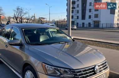 Седан Volkswagen Passat 2016 в Харькове