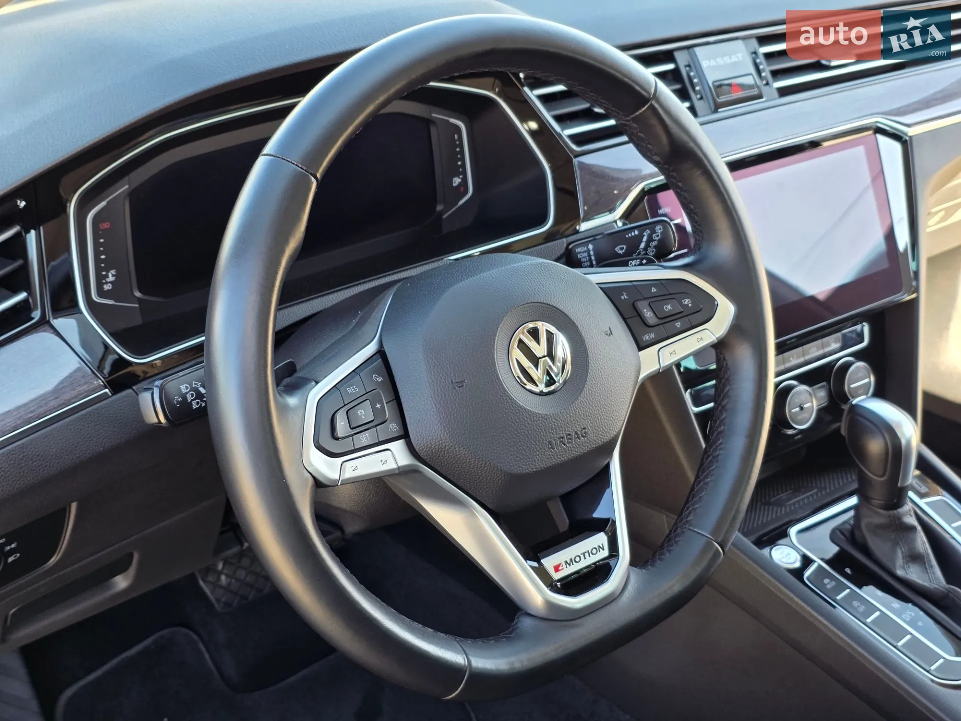 2019 Volkswagen Passat - мініатюра 24