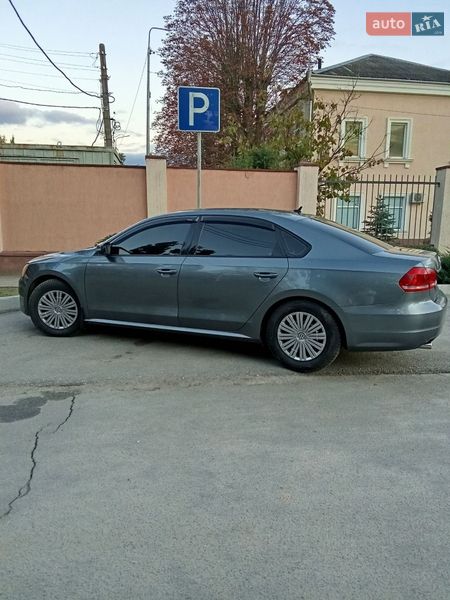 Седан Volkswagen Passat 2015 в Кропивницком