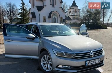 Универсал Volkswagen Passat 2016 в Киеве