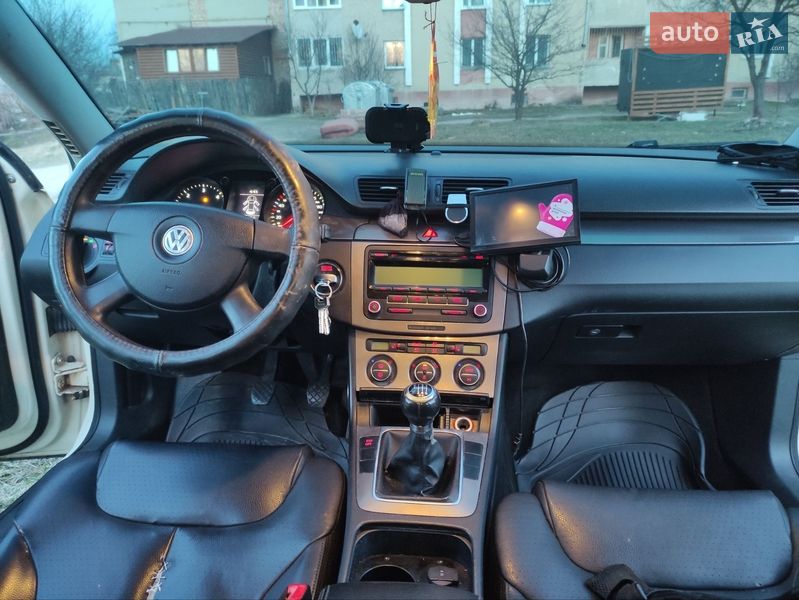 Универсал Volkswagen Passat 2009 в Надворной