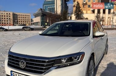 Седан Volkswagen Passat 2019 в Харькове