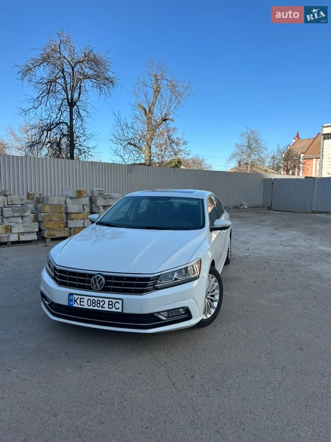 2017 Volkswagen Passat - мініатюра 2