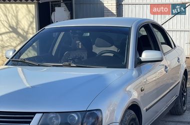 Седан Volkswagen Passat 1998 в Фастове
