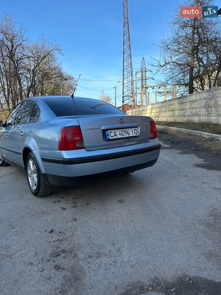 Седан Volkswagen Passat 1998 в Жашкове