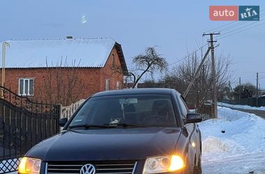 Седан Volkswagen Passat 2001 в Ивано-Франковске