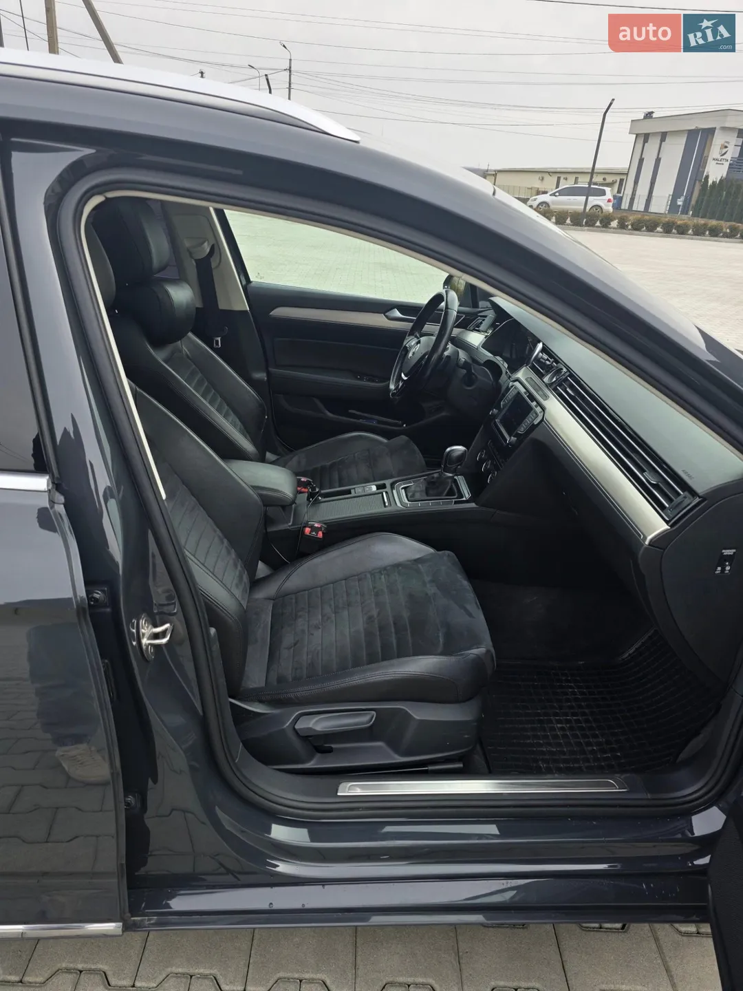 2017 Volkswagen Passat - мініатюра 12