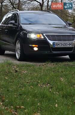 Універсал Volkswagen Passat 2008 в Житомирі