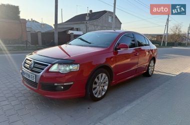 Седан Volkswagen Passat 2010 в Львове