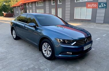 Седан Volkswagen Passat 2018 в Тернополі
