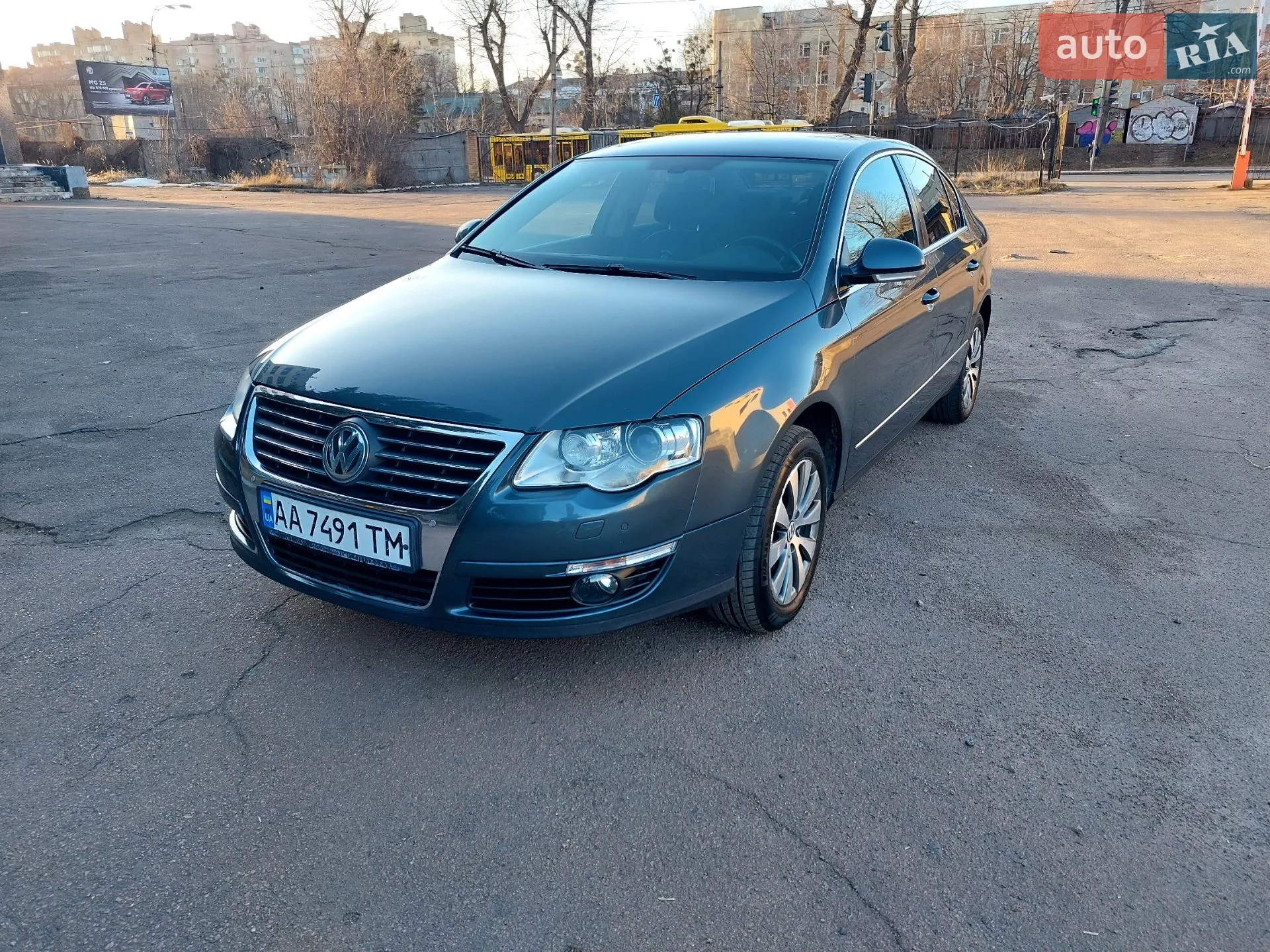 2010 Volkswagen Passat - мініатюра 6